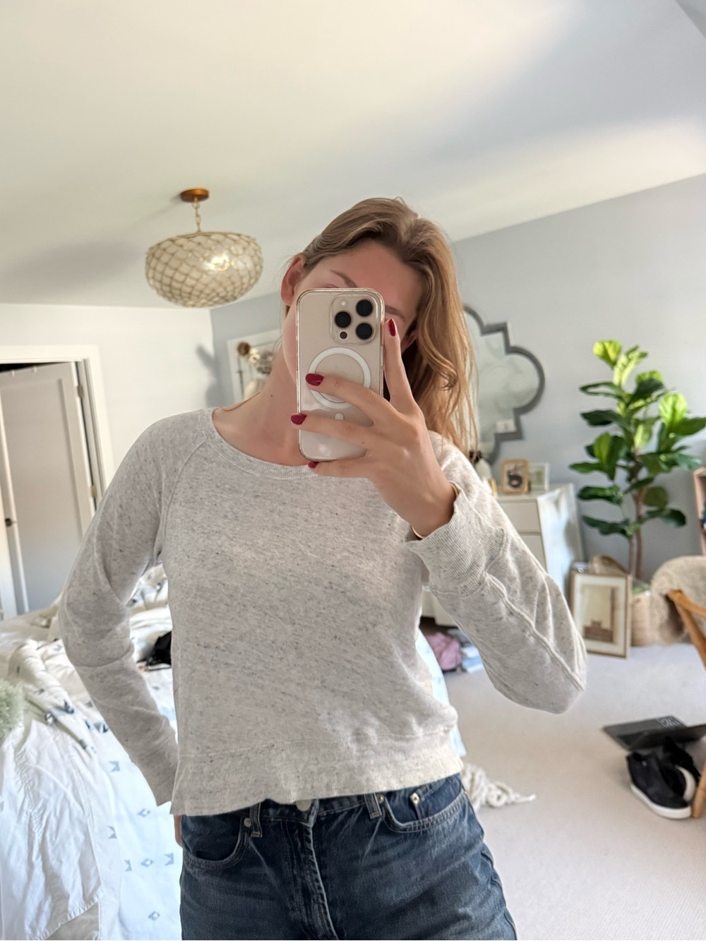 Forever 21 Light Gray Women’s Crewneck Long-Sleeve Top